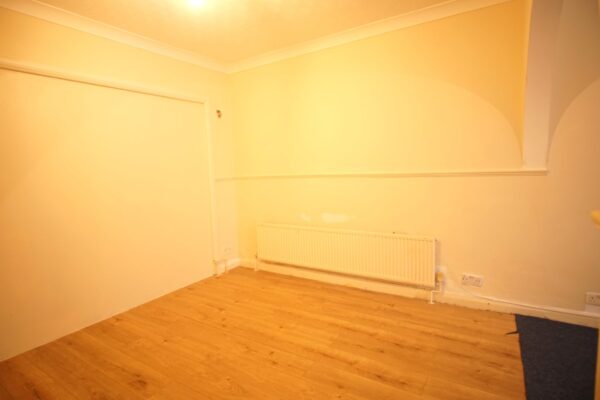 Empire Road, Perivale, UB6