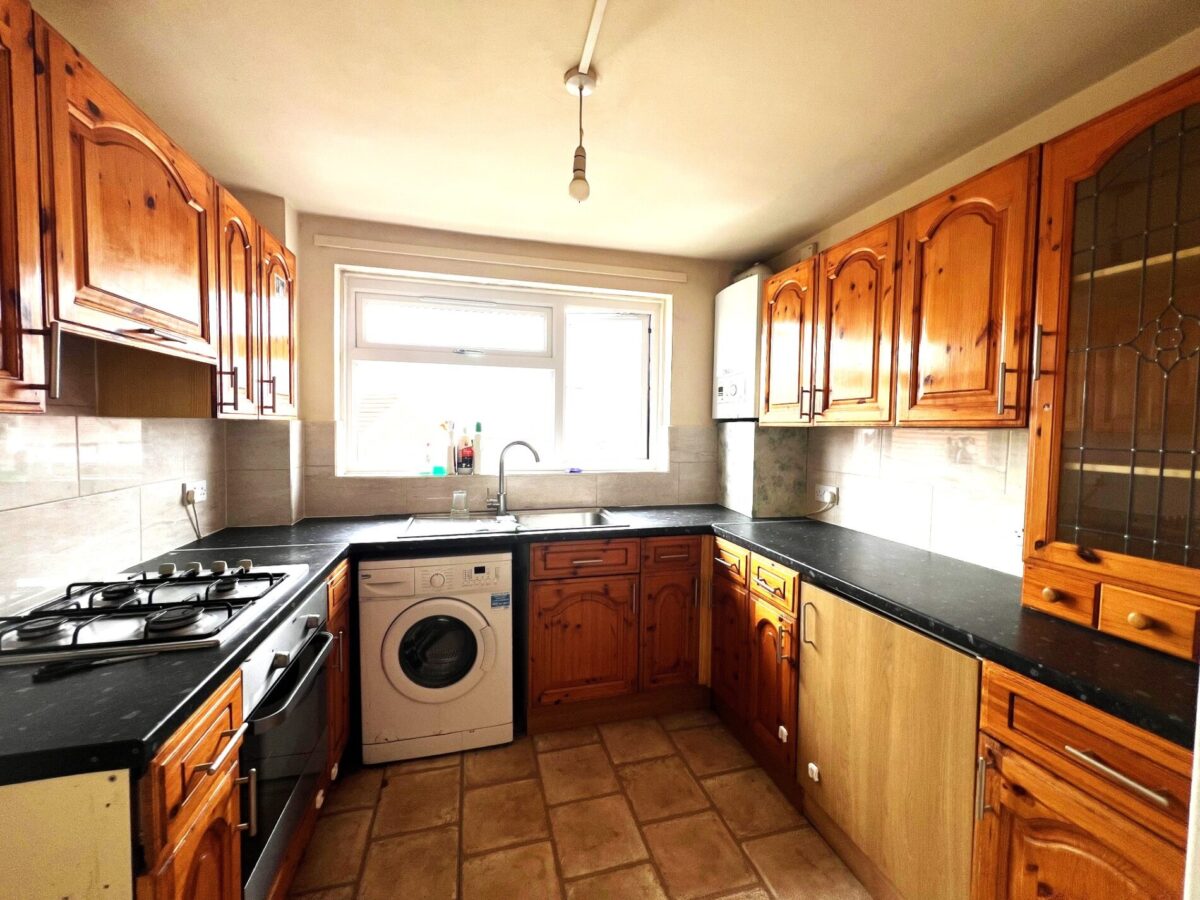 Chichester court, Queensbury, HA71