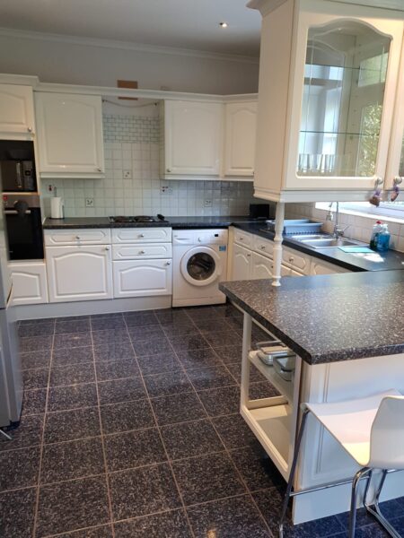 Watford way, Hendon, NW44TE