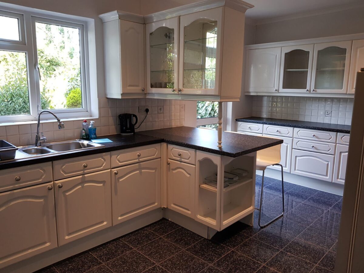 Watford way, Hendon, NW44TE