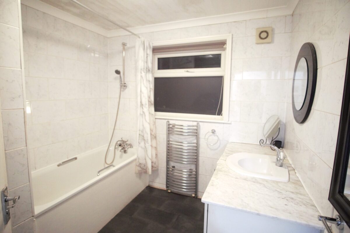 Yew Grove, cricklewood, NW2