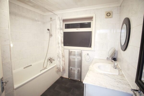 Yew Grove, cricklewood, NW2