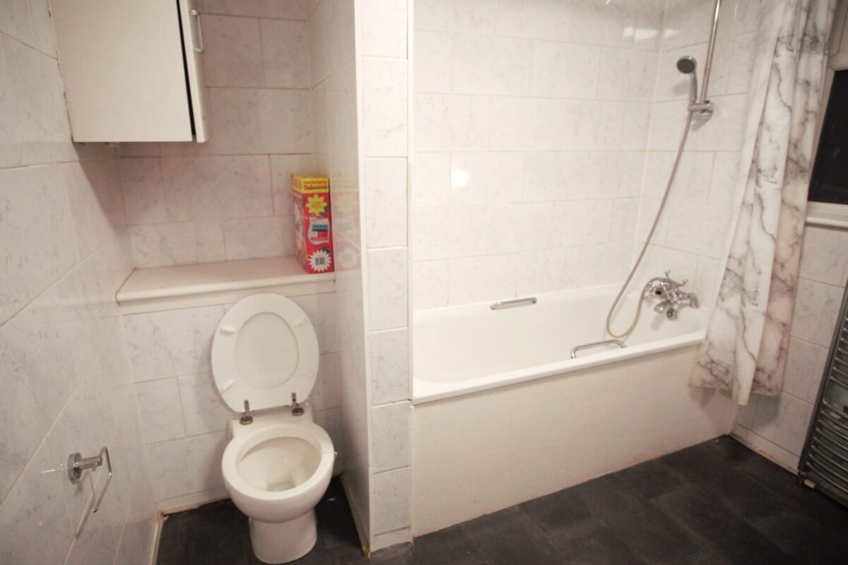 Yew Grove, cricklewood, NW2