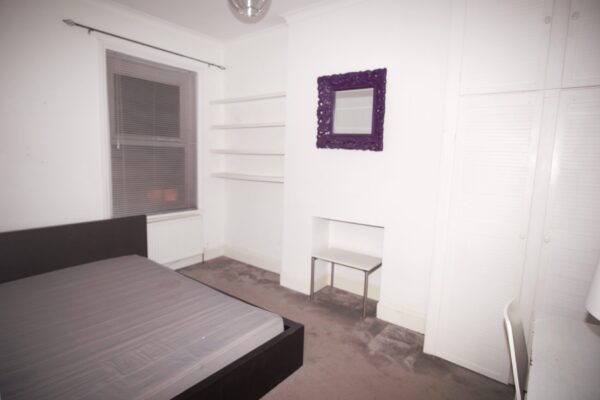 Yew Grove, cricklewood, NW2