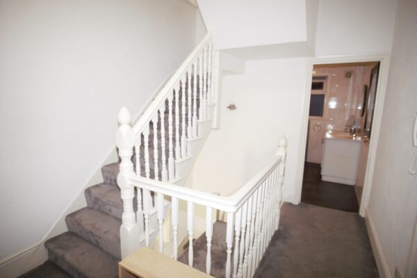 Yew Grove, cricklewood, NW2