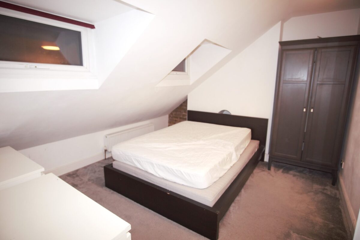 Yew Grove, cricklewood, NW2