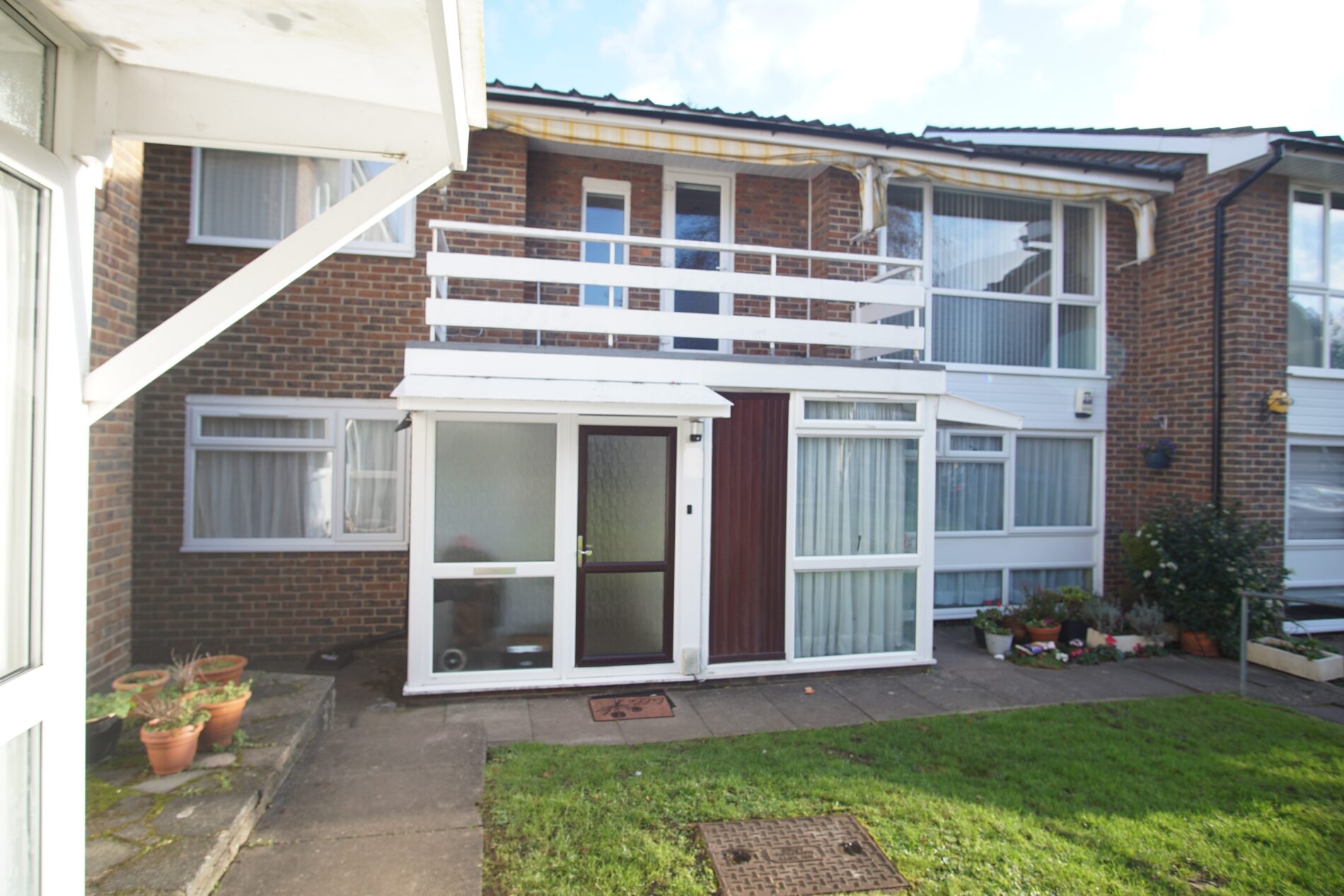 White house drive, Stanmore, HA74NQ