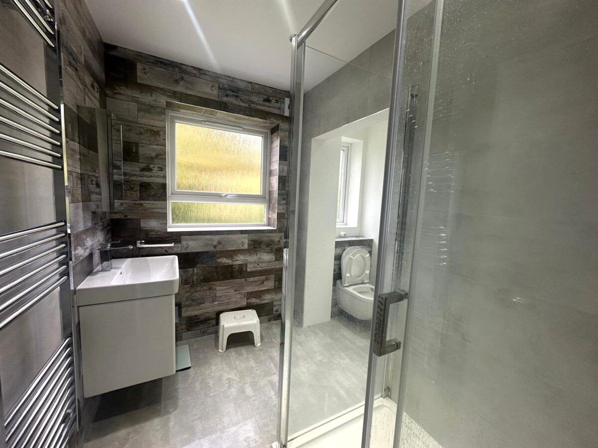 White house drive, Stanmore, HA74NQ