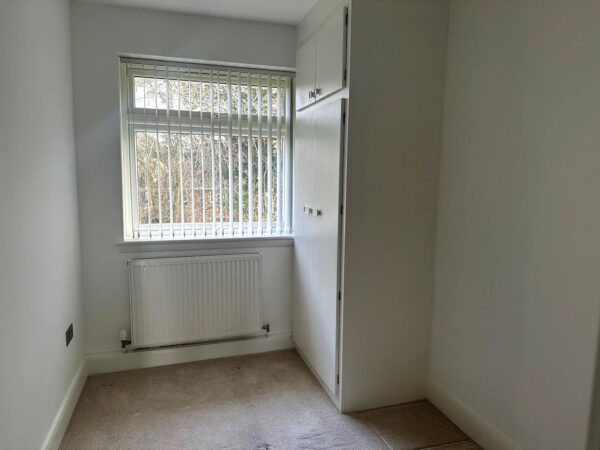 White house drive, Stanmore, HA74NQ