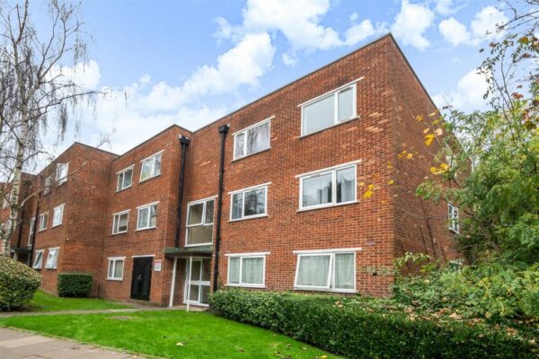 Crown Walk, Wembley, HA9