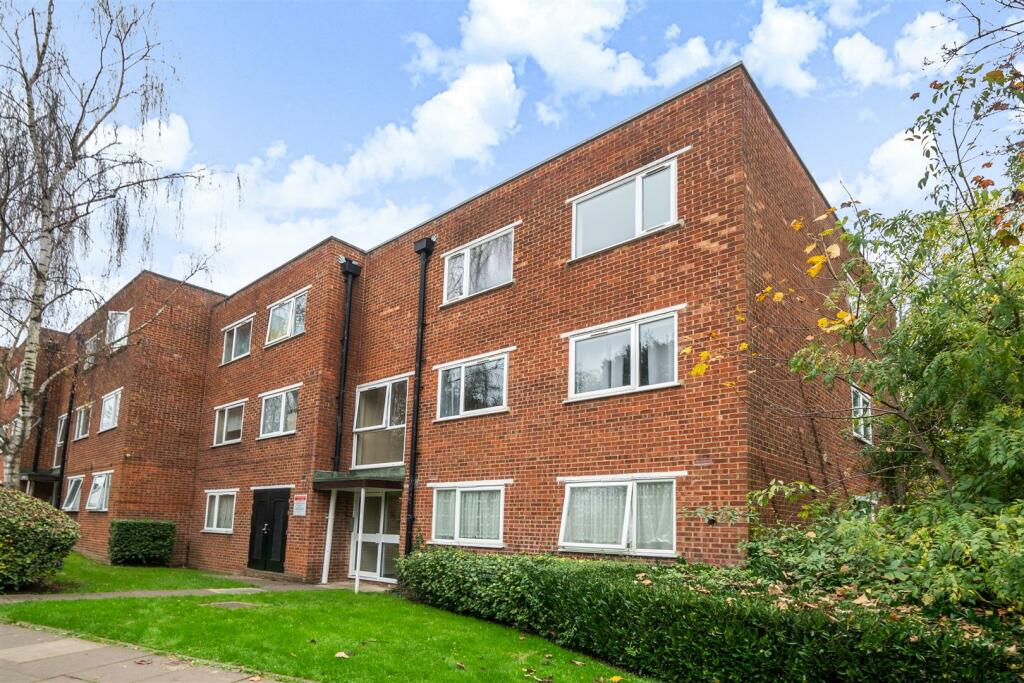 Crown Walk, Wembley, HA9