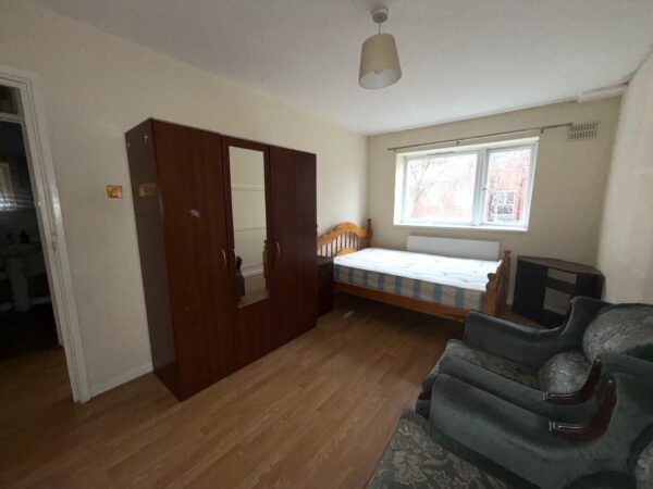 Crown Walk, Wembley, HA9