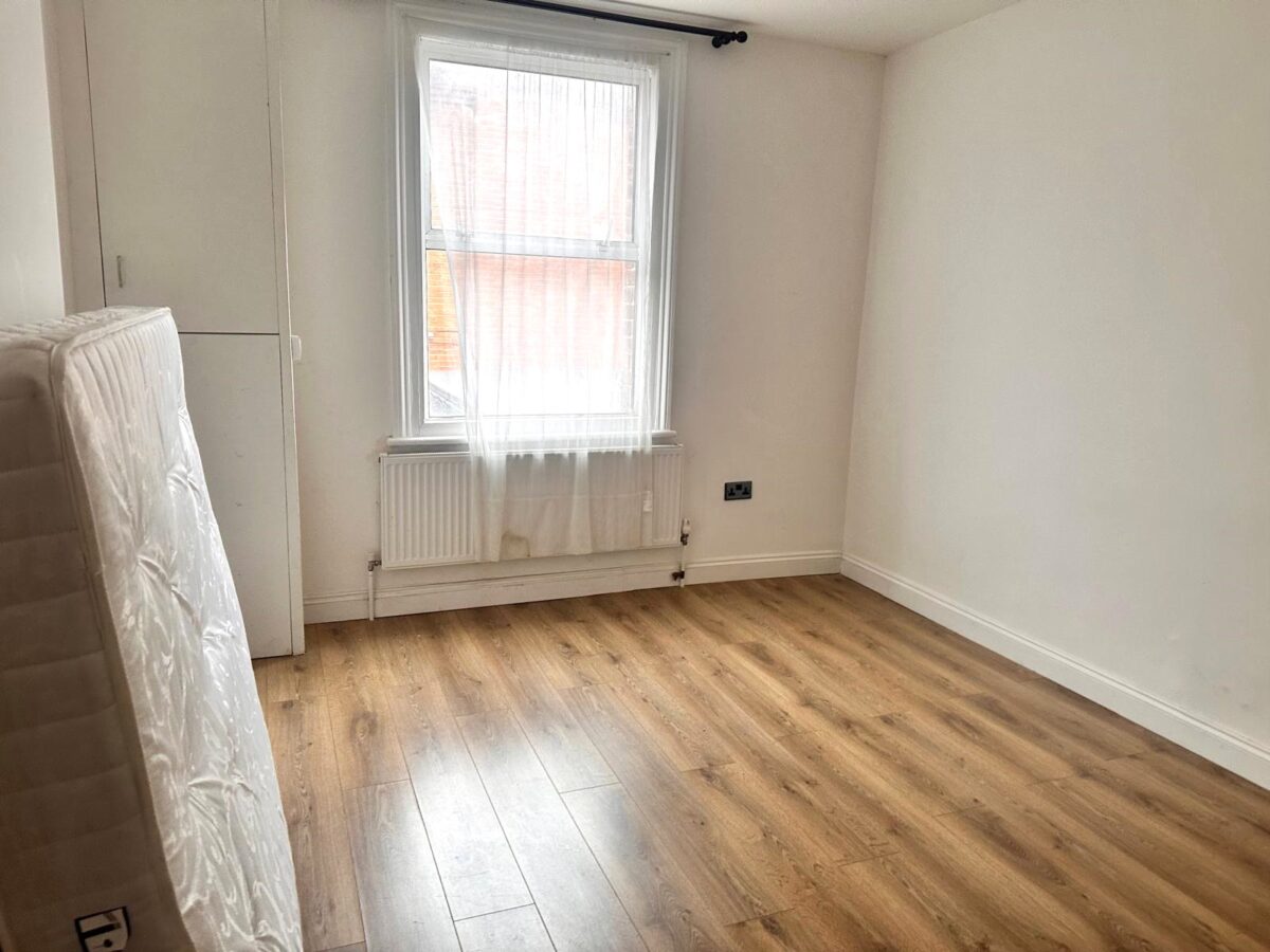 Cricklewood Broadway, cricklewood, NW2