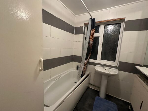 Malvern Avenue, Rayners lane, HA2