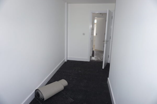 Coniston Avenue, Parivale, UB6