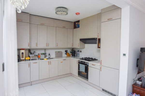 Oakwood Road, London, NW11