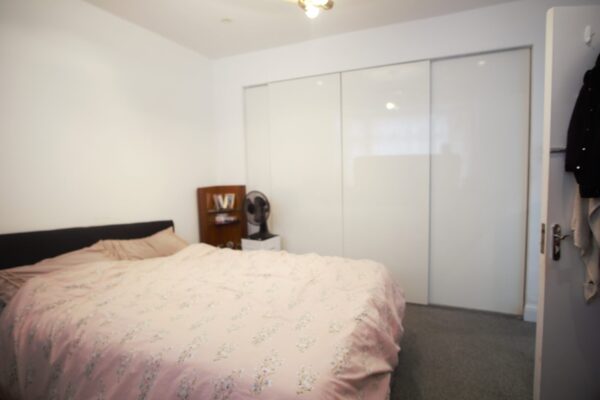 Coniston Avenue, Parivale, UB68ED