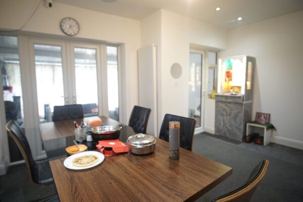 Coniston Avenue, Parivale, UB68ED