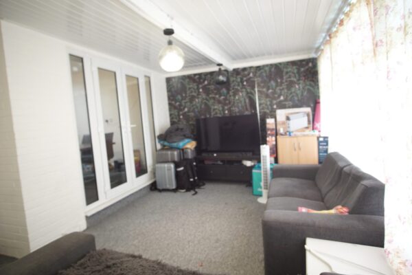 Coniston Avenue, Parivale, UB68ED