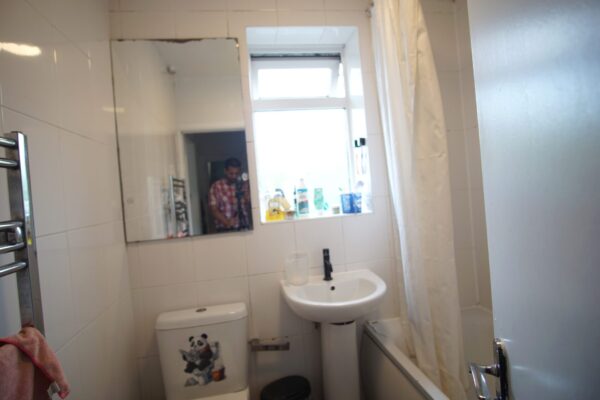 Coniston Avenue, Parivale, UB68ED