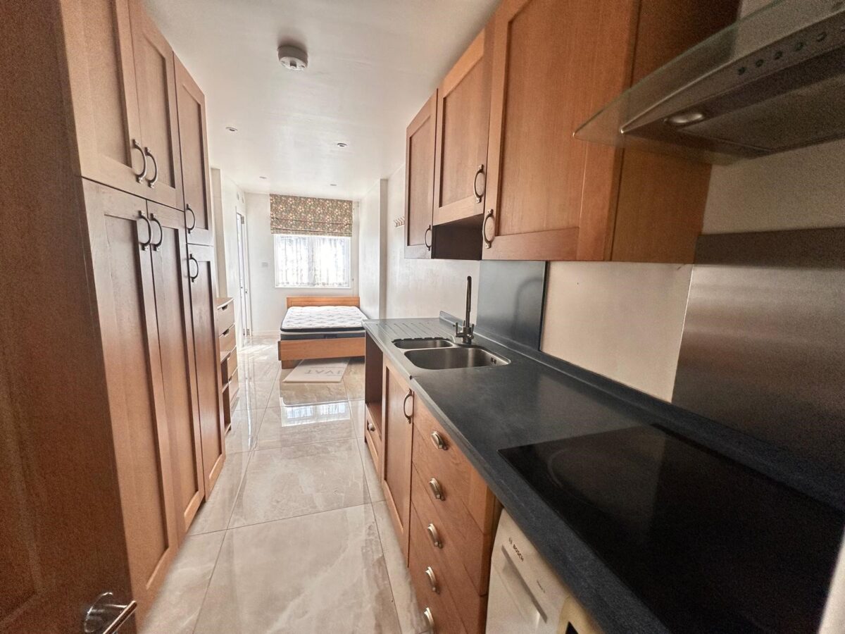 Kenton park Avenue, Harrow, HA3
