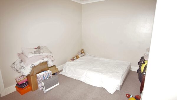 Queens Avenue, Watford, WD18