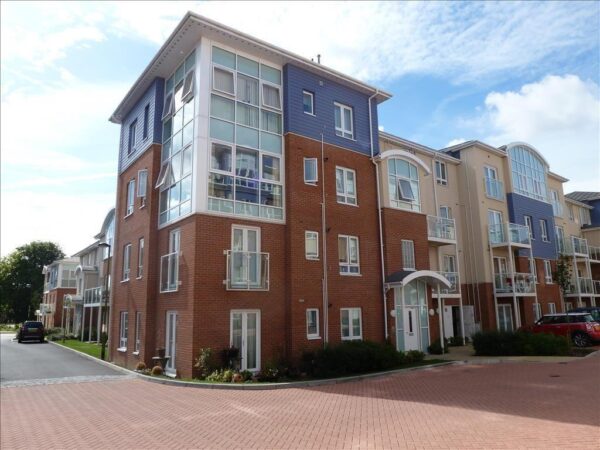 Wells Court, Watford, WD17