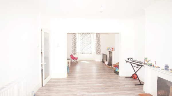 Queens Avenue, Watford, WD18