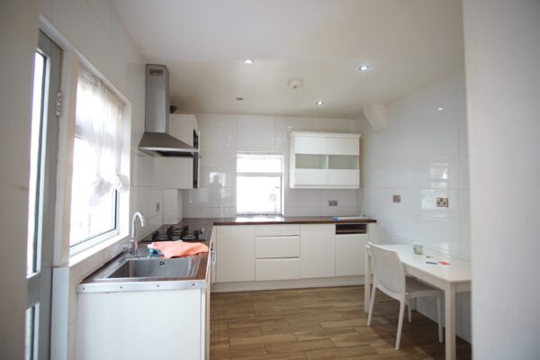 Queens Avenue, Watford, WD18