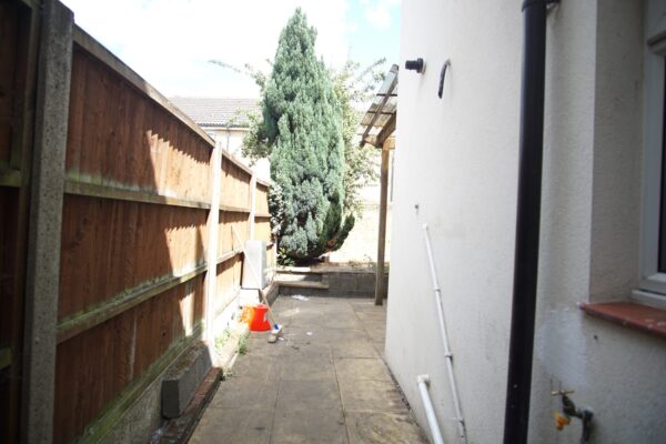 Queens Avenue, Watford, WD18