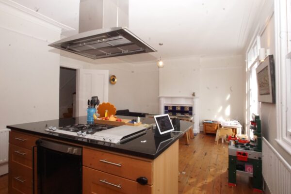 Willington road, Pinner, HA54NF