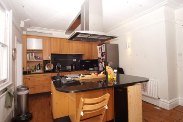 Willington road, Pinner, HA54NF