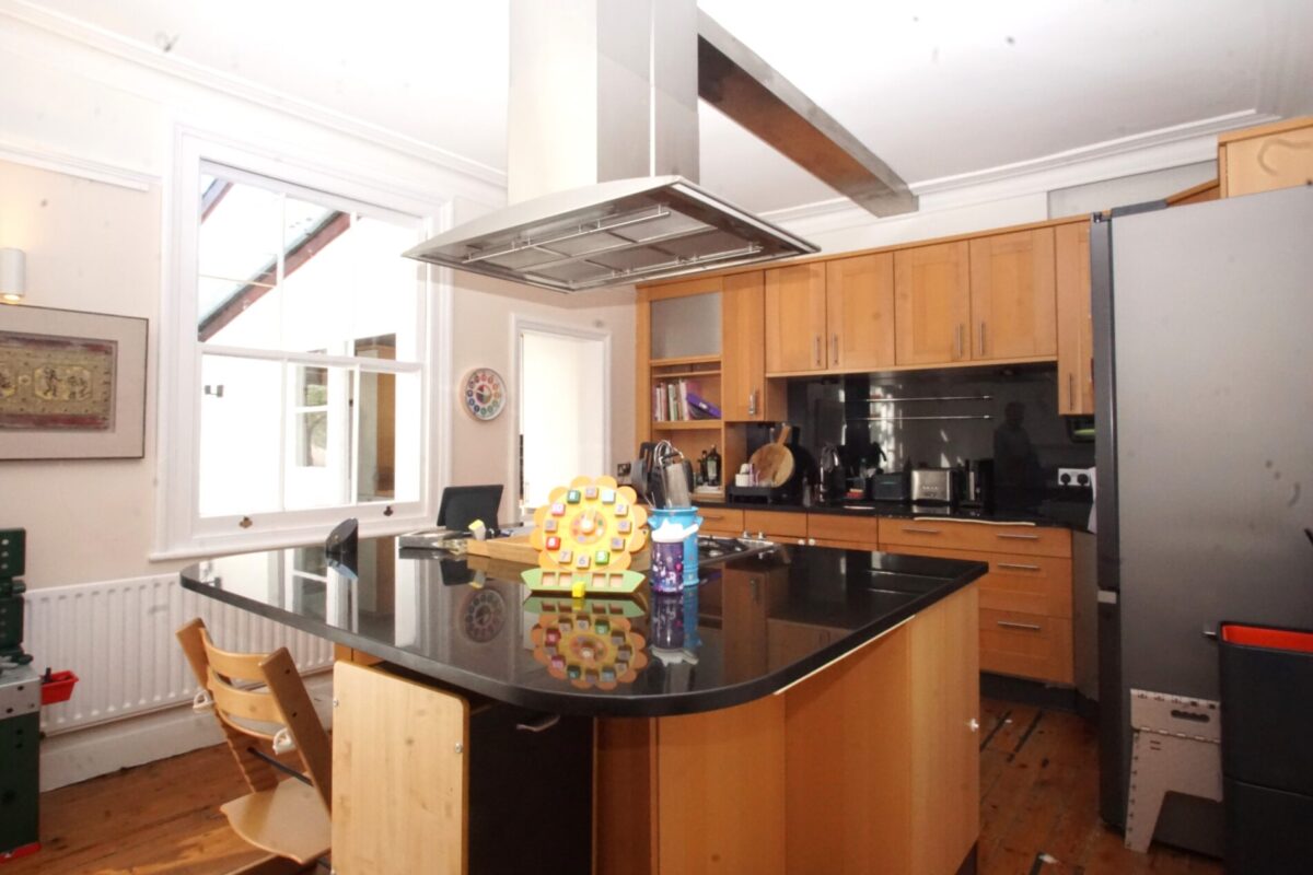 Willington road, Pinner, HA54NF