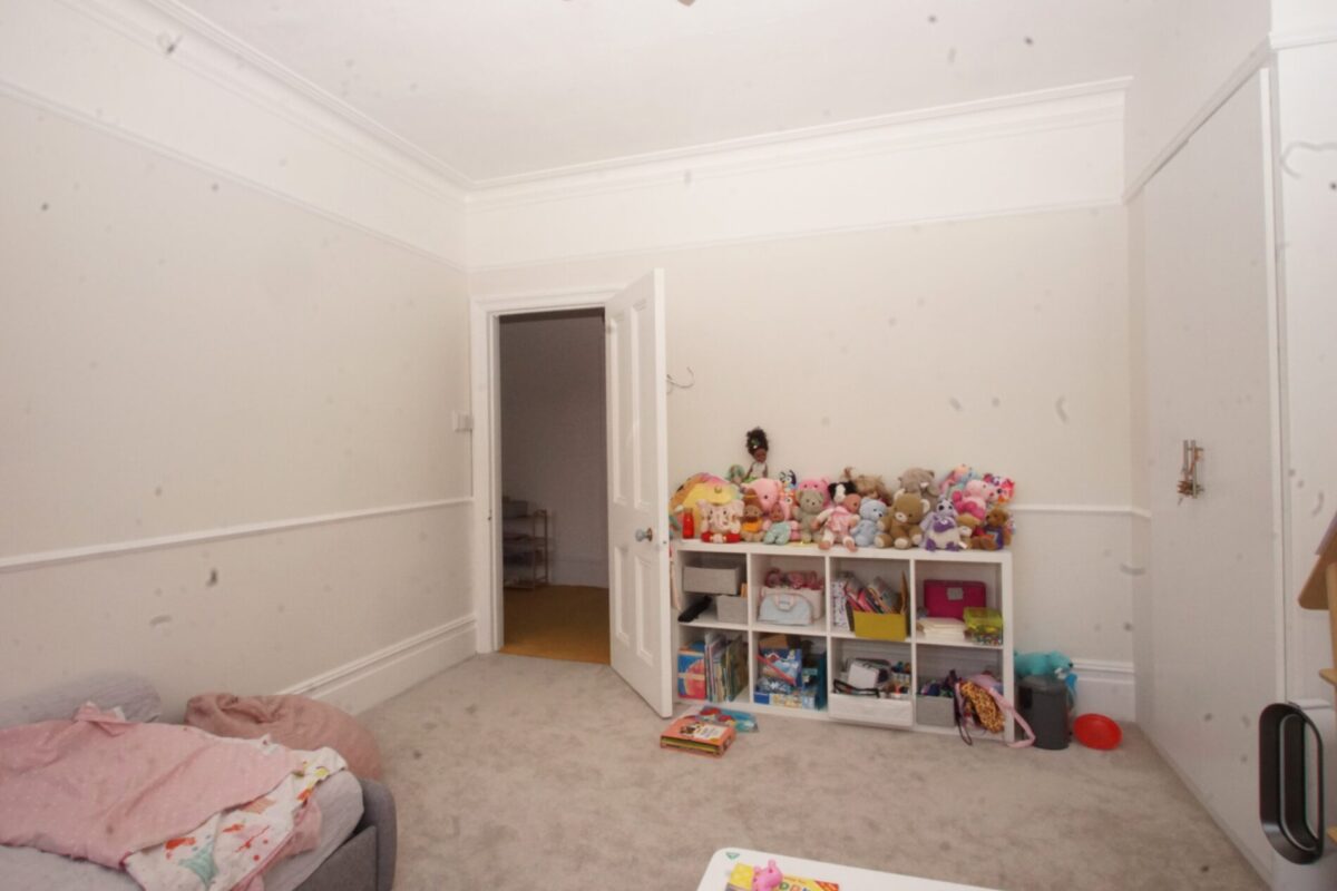 Willington road, Pinner, HA54NF