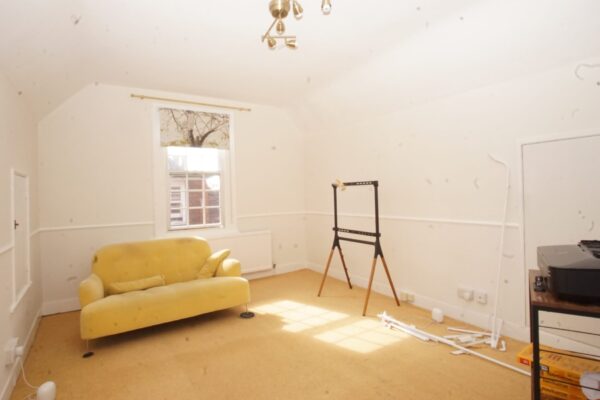 Willington road, Pinner, HA54NF