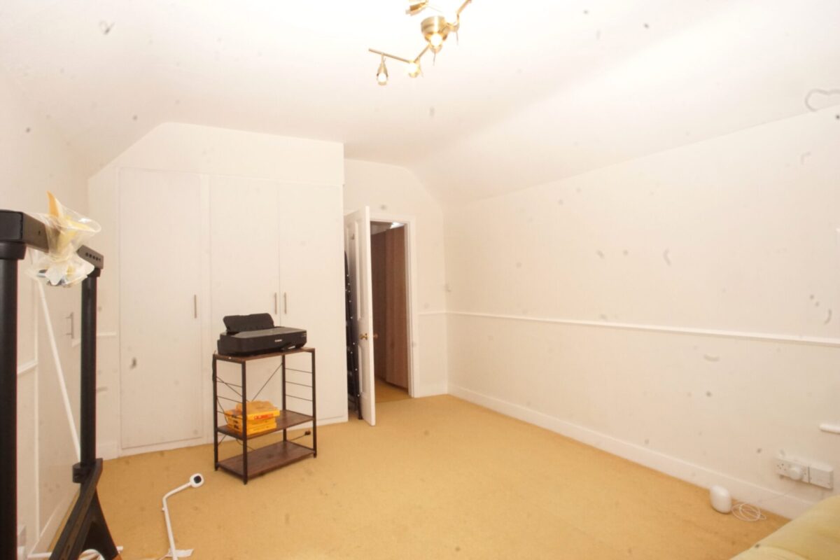 Willington road, Pinner, HA54NF