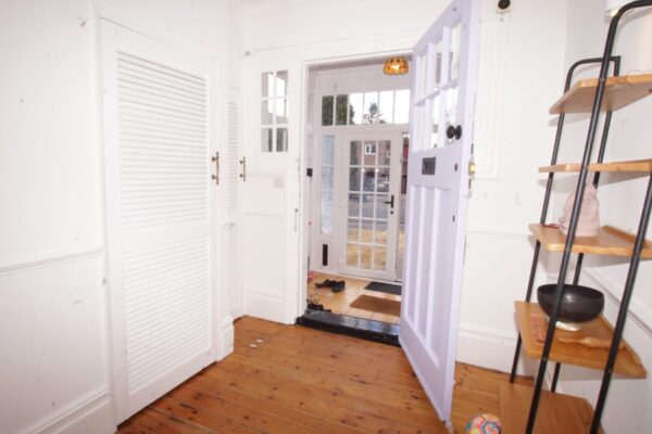 Willington road, Pinner, HA54NF