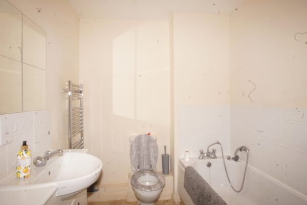 45nAvian aveune, St' Albans, AL2