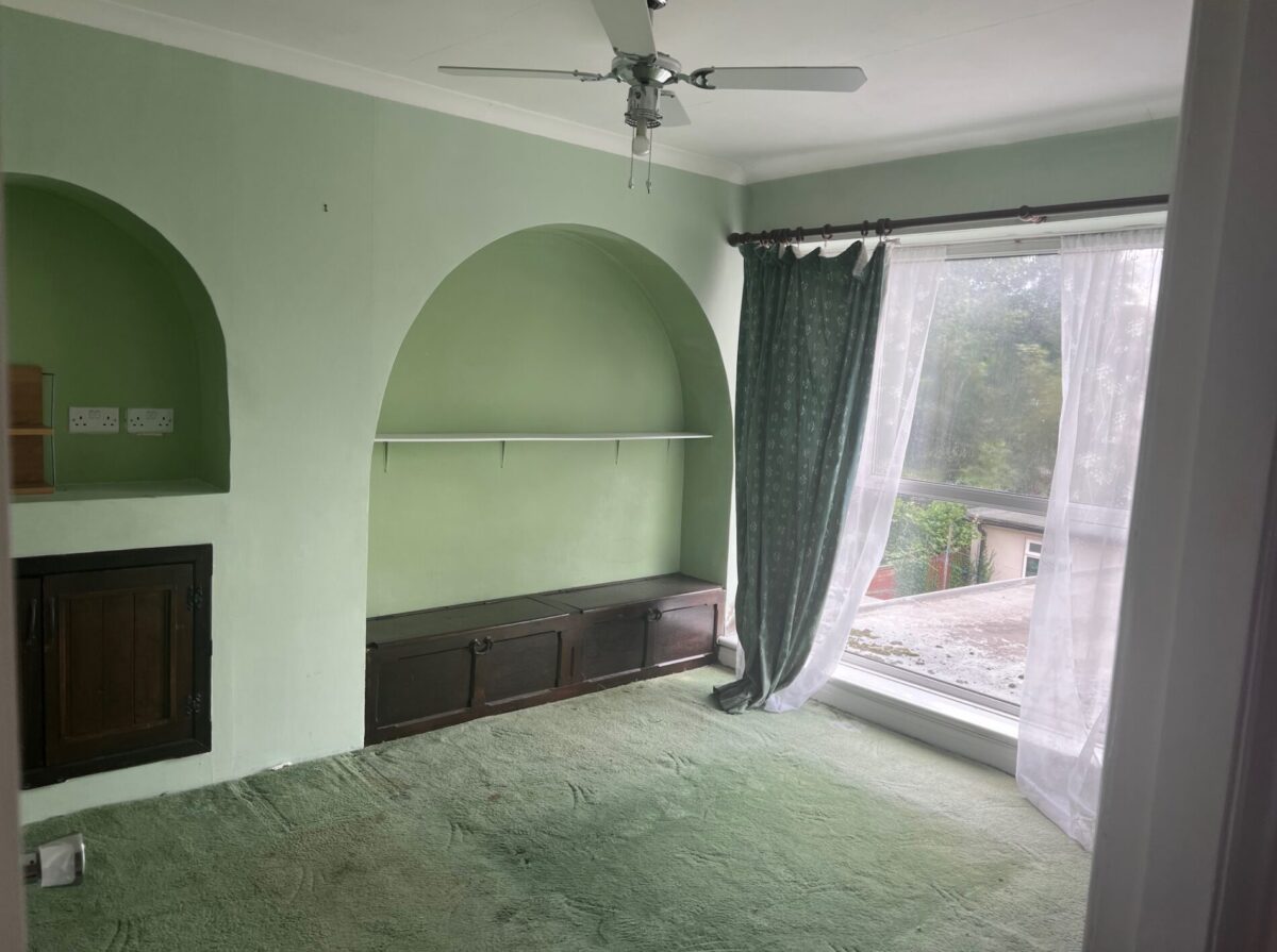 Coniston Avenue, Parivale, UB68EG