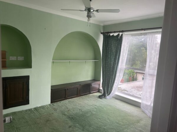 Coniston Avenue, Parivale, UB68EG