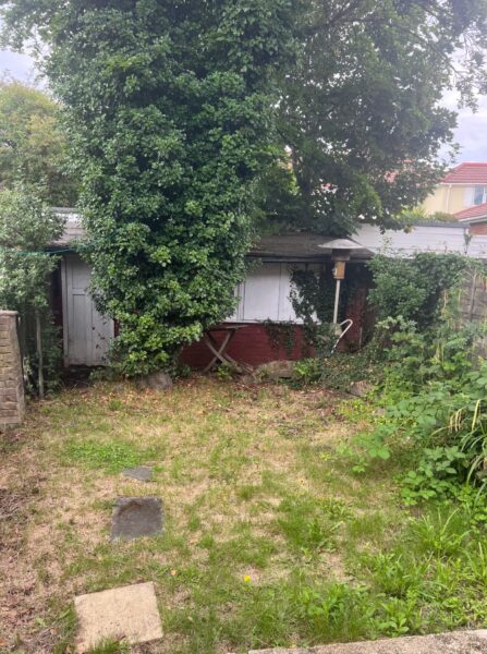 Coniston Avenue, Parivale, UB68EG