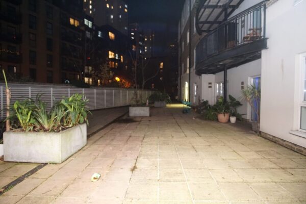 Flat2, Kennington Road, SE11