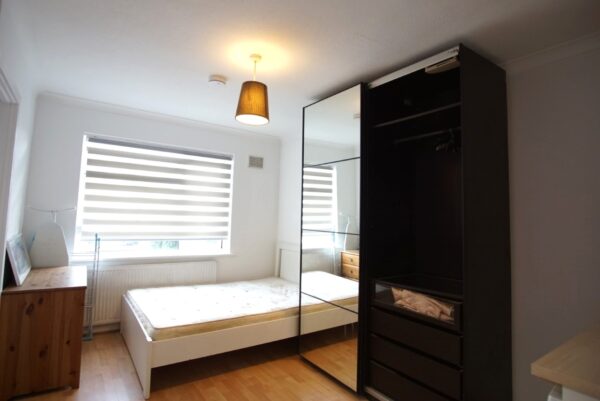 Gifford Gardens, Greenford, W7