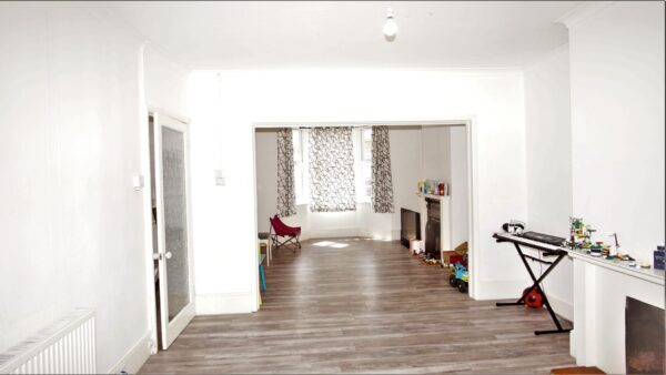 Queens Avenue, Watford, WD18