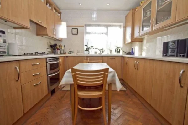 Bridge Street, Pinner, HA5