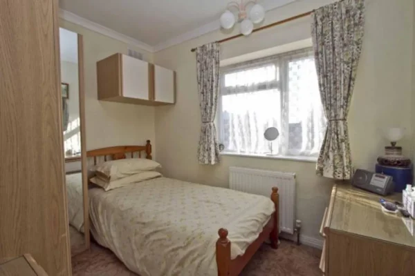 Bridge Street, Pinner, HA5