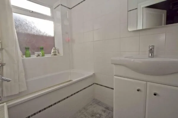 Bridge Street, Pinner, HA5