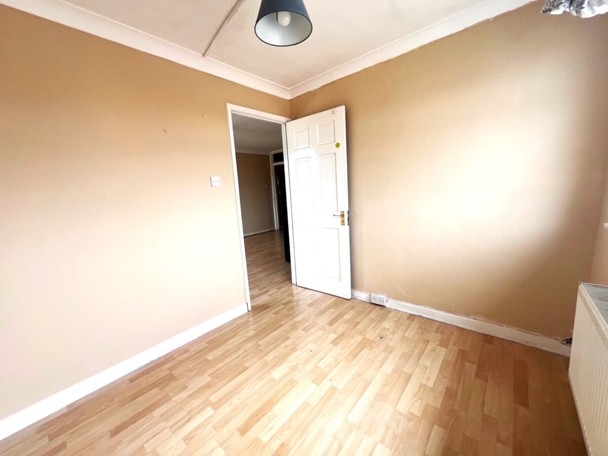 Chichester court, Queensbury, HA71