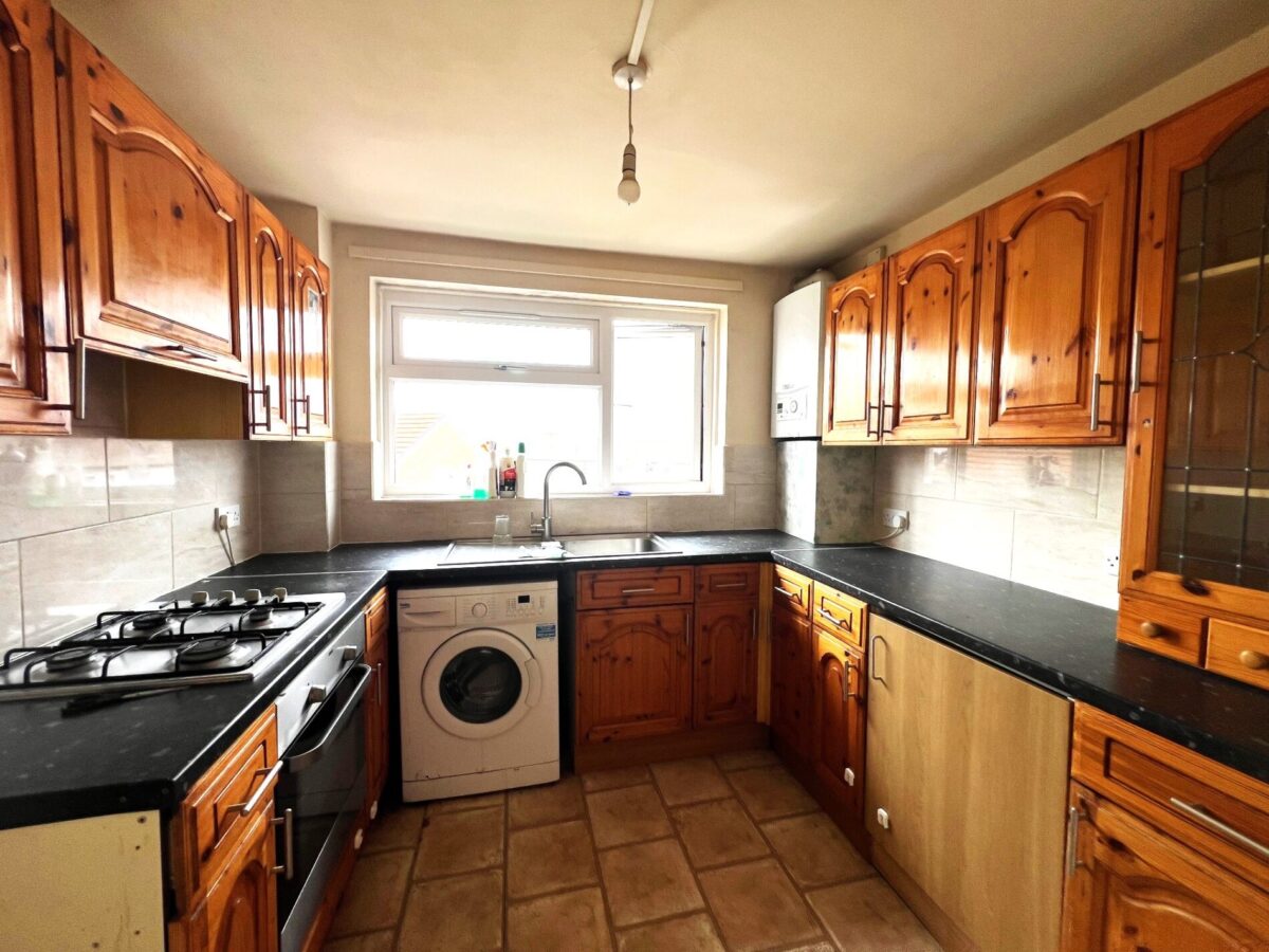 Chichester court, Queensbury, HA71