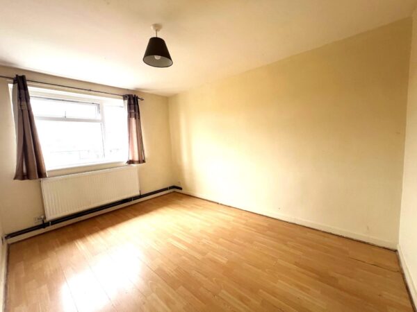 Chichester court, Queensbury, HA71